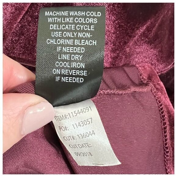 TORRID Burgundy Purple Velvet Fluted Dress Women’s Plus Size 6/6X - Picture 7 of 7